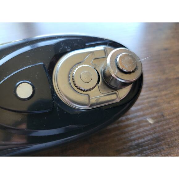 Black/Red Smooth Edge Electric/Battery Can Opener - 6-1/2” - Used - Picture 4 of 6